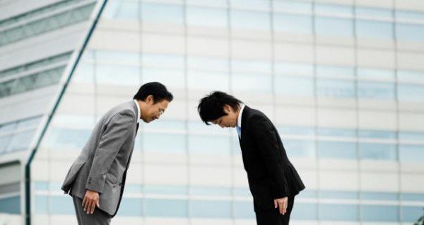 日本人は本当に”礼儀正しい”のか?世界に比べて日本人が無礼になるとき 日本人は本当に”礼儀正しい”のか?世界に比べて日本人が無礼になるとき