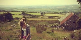 海外生活で寂しいと感じたら…孤独感を乗り越える4つのステップ 海外生活で寂しいと感じたら…孤独感を乗り越える4つのステップ