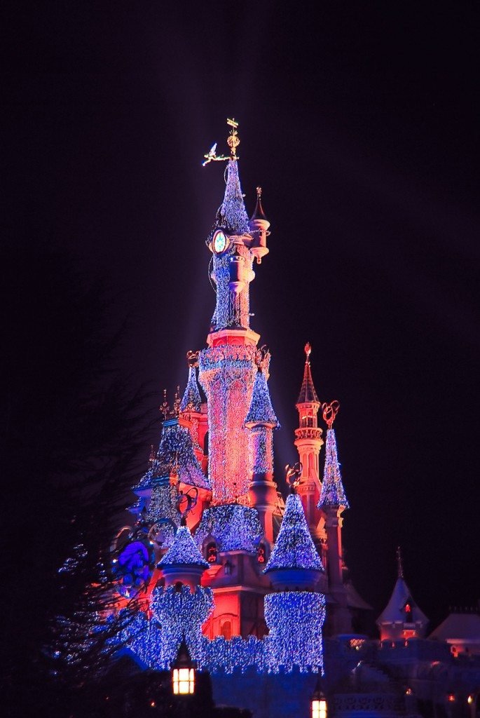 「眠れる森」の城