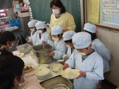 写真：応其小学校