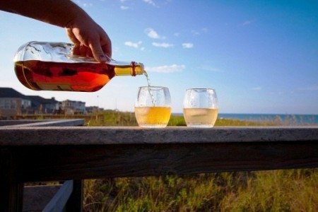 Let us not travel the meters from the dune to the house without drinks.