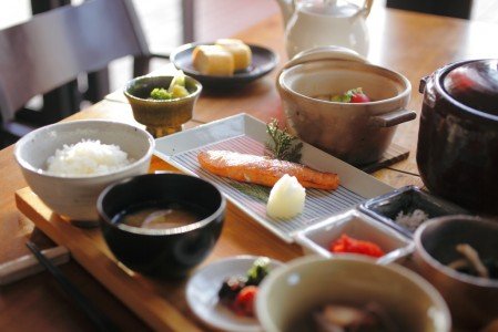 なぜ日本人は食べても太らないのか？日本の食生活が海外とは違うところ９つ