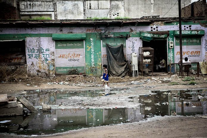 インドのスラム街 アグラの精神病院 孤児院を訪れて思ったこと 画像